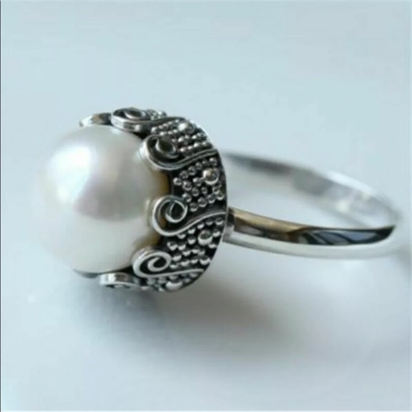 Jewelry - New Vintage 925 Silver White Sapphire Pearl Ring